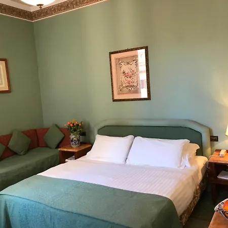Ξενοδοχείο Mecenate Palace 4*