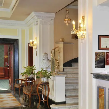 Ξενοδοχείο Mecenate Palace 4*