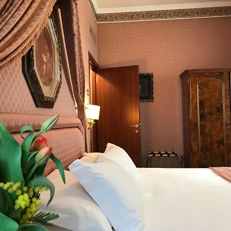 فندق ميتشيناته بالاس روما