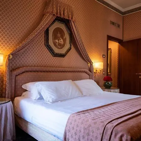 فندق ميتشيناته بالاس 4*