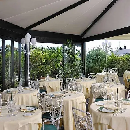 Mecenate Palace Рим