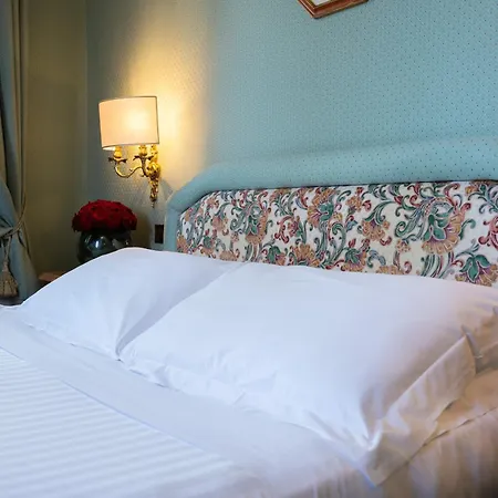 Mecenate Palace Otel