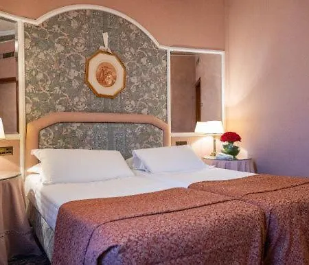 Hotell Mecenate Palace