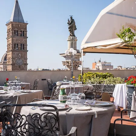 Mecenate Palace Hotell