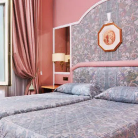 Отель Mecenate Palace