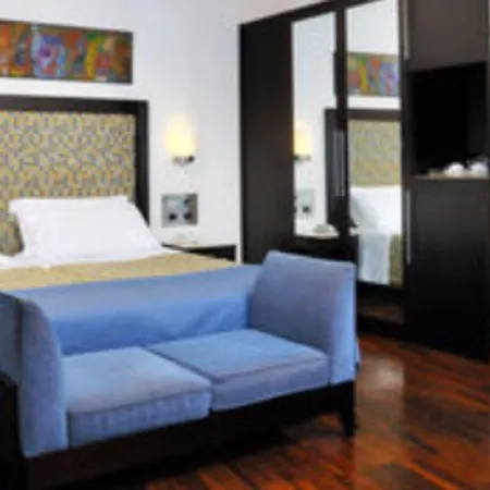 Отель Mecenate Palace