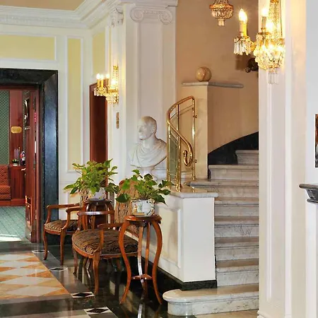 Mecenate Palace Otel Roma