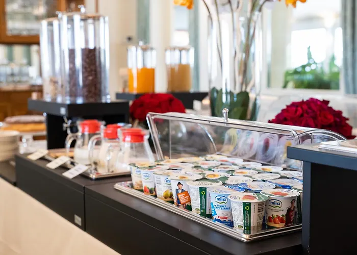 メチェナーテ パレス